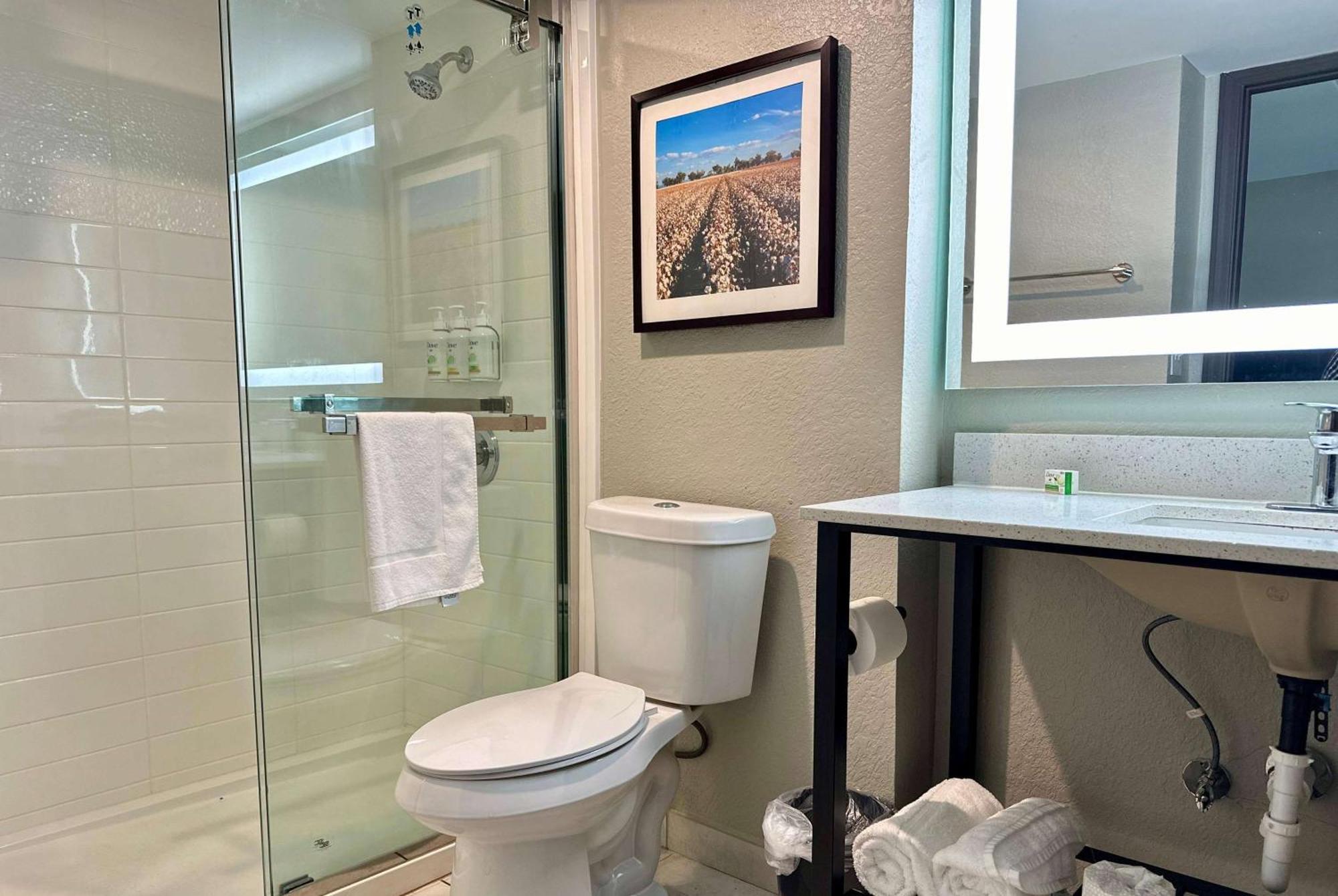 La Quinta Inn By Wyndham Huntsville Research Park Bagian luar foto
